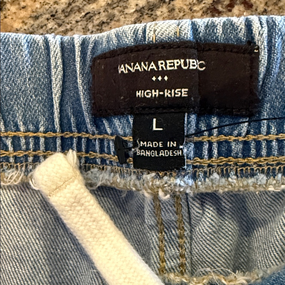 Banana Republic Light Blue Jean Shorts with White Drawstring - Picture 3 of 3